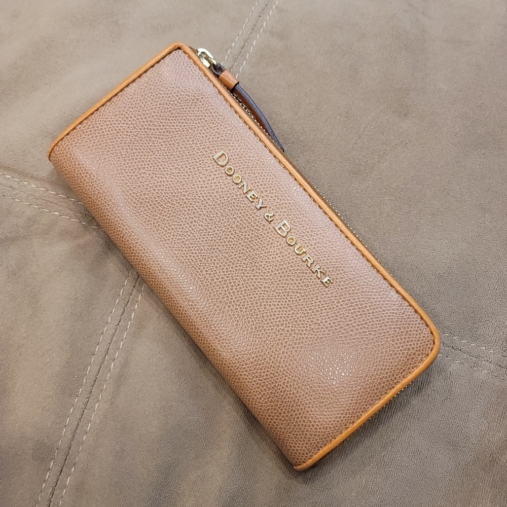 Dooney & Bourke Caramel Pebble Grain Zip Around Wallet